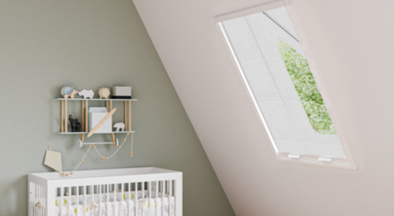 Pourquoi opter pour une moustiquaire de Velux® sur-mesure ?