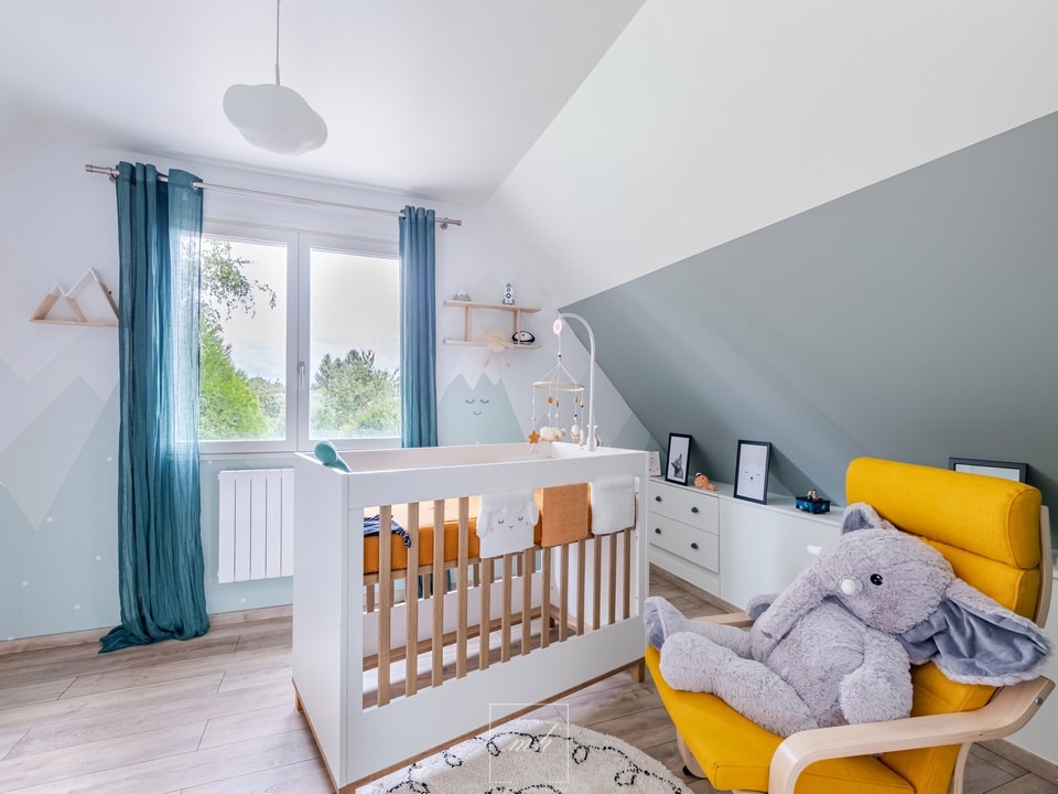 Décoration intérieure de chambre bébé à Rouen par MH Déco, inspiration sur Stores-et-rideaux.com