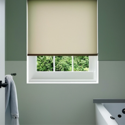 store enrouleur sur mesure salle de bain