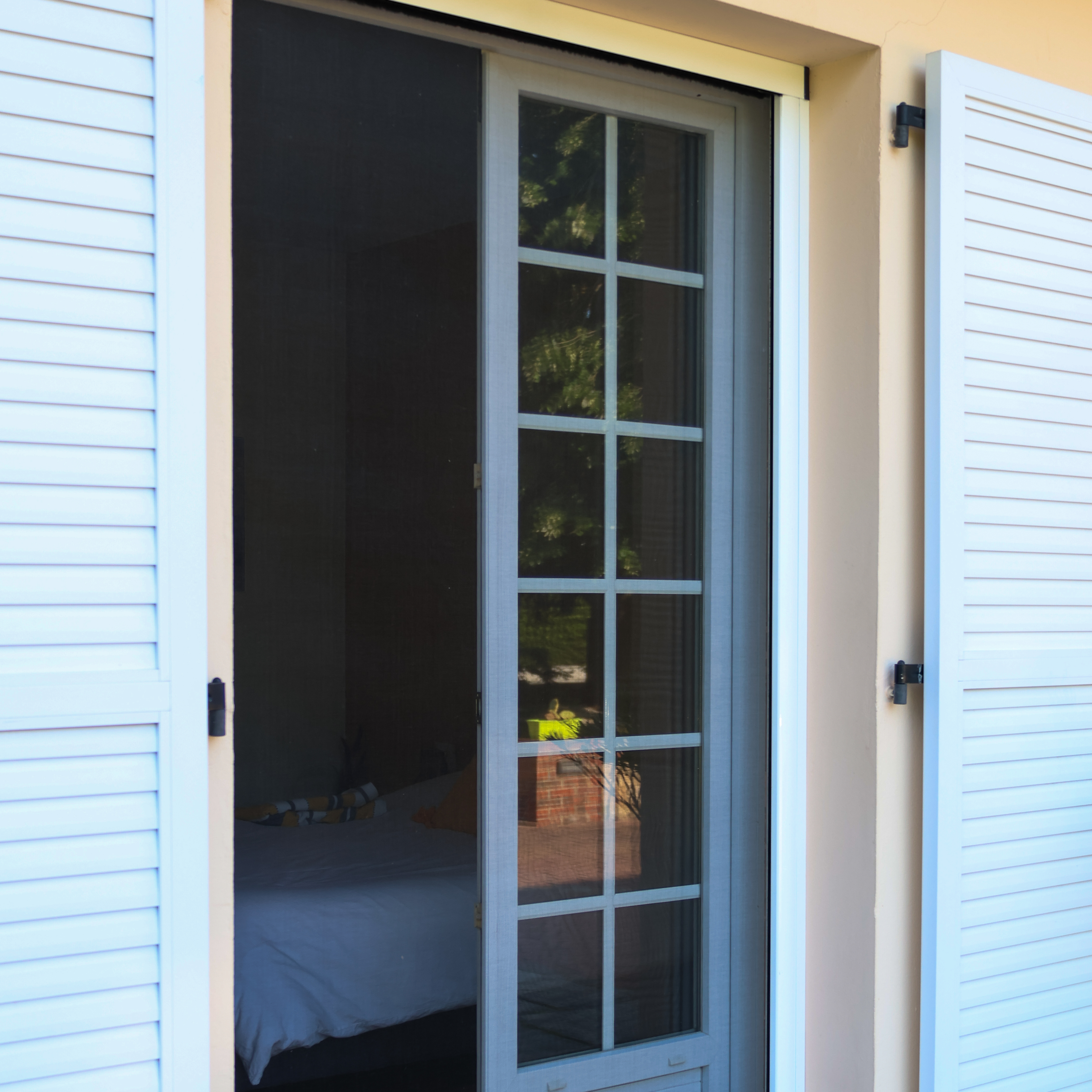 Store anti moustiquaire baie vitrée - Système enroulable latéral - Barrière efficace insecte - Fermeture aimantée - Sur mesure