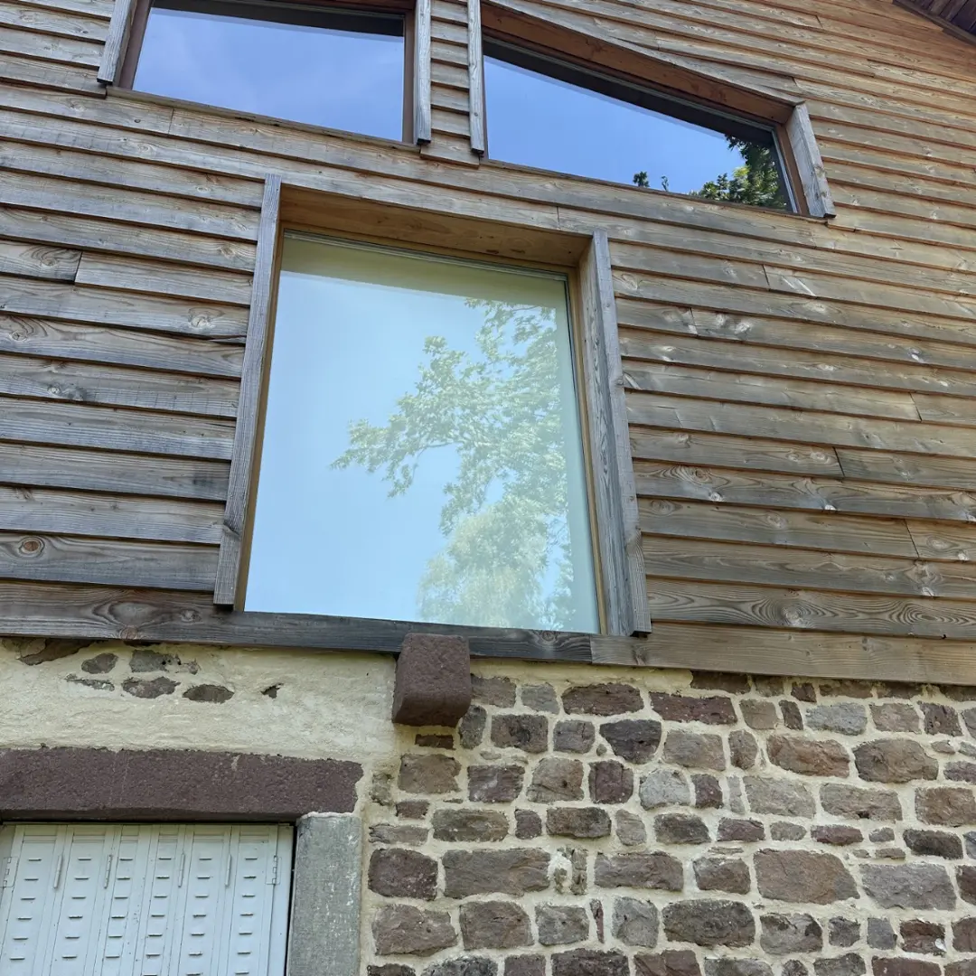 Store enrouleur occultant toile de jute vue extérieur