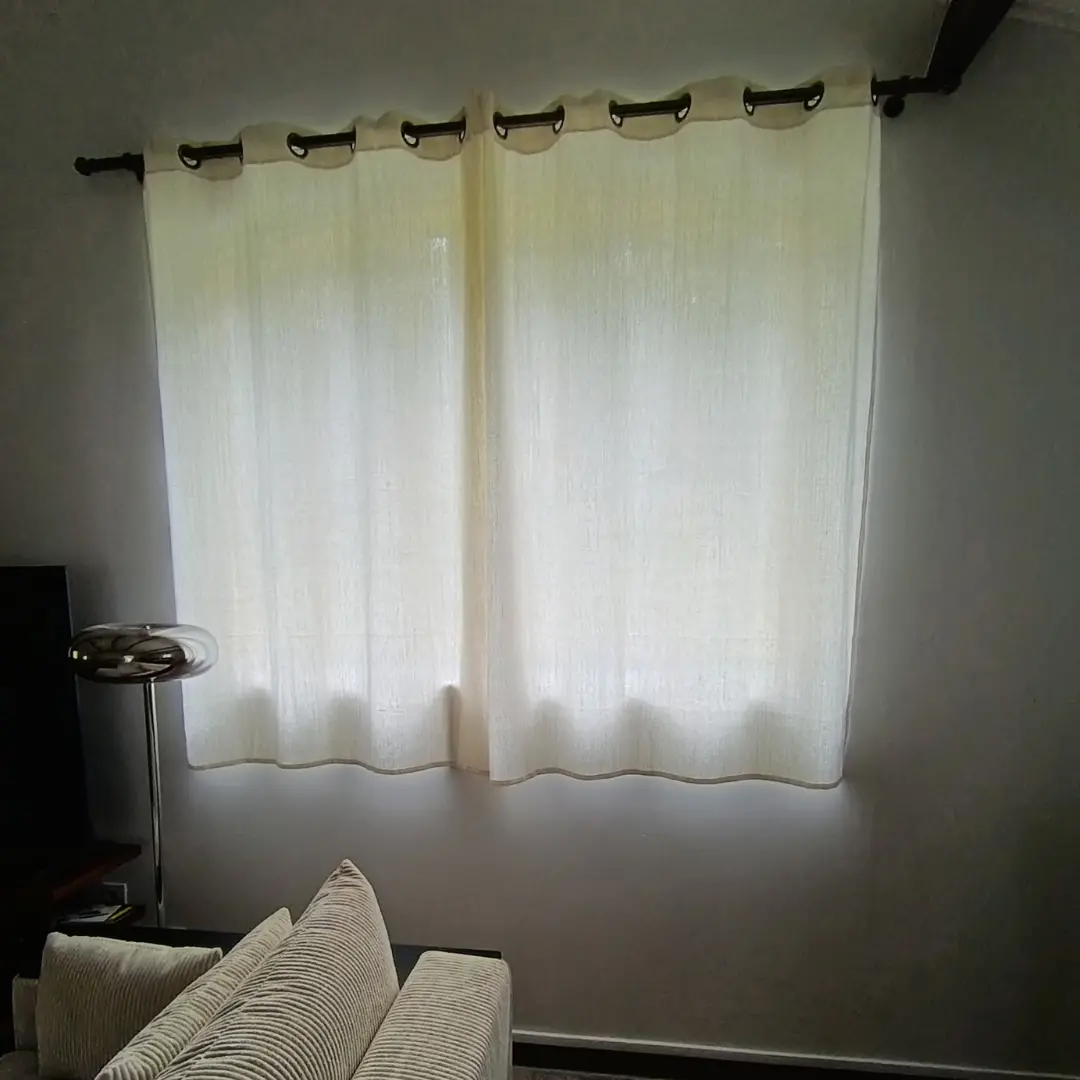 rideaux lin fermés salon
