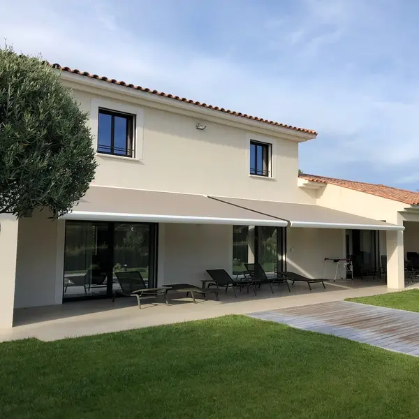 Store Banne Semi Coffre Rouge — vue 3