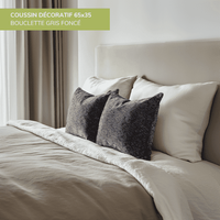 AMBIANCE-COUSSIN-DECORATIF-BOUCLETTE---GRIS-FONCE-4.png