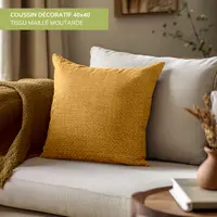 1-AMBIANCE-COUSSIN-DECORATIF-VELOURS-MAILLE---MOUTARDE.webp