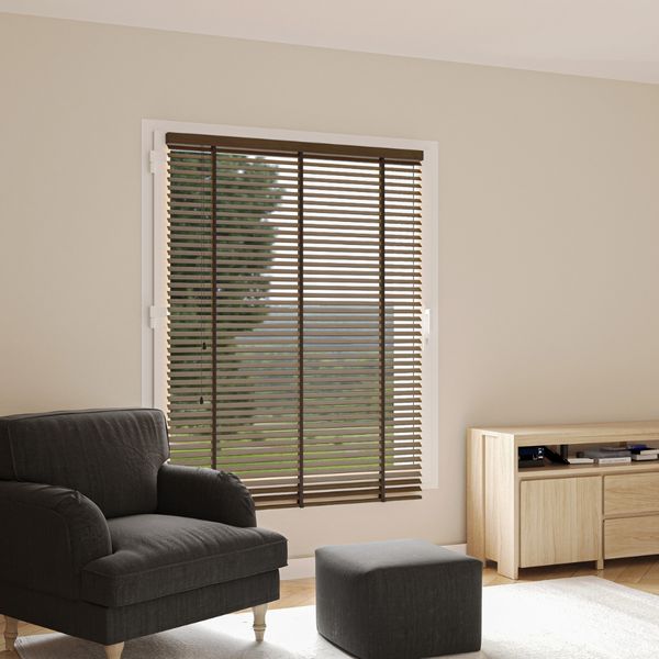 Stores à lames bois texturé - bois abachi texturé - sur mesure - fabrication française - design épuré - durable et élégant