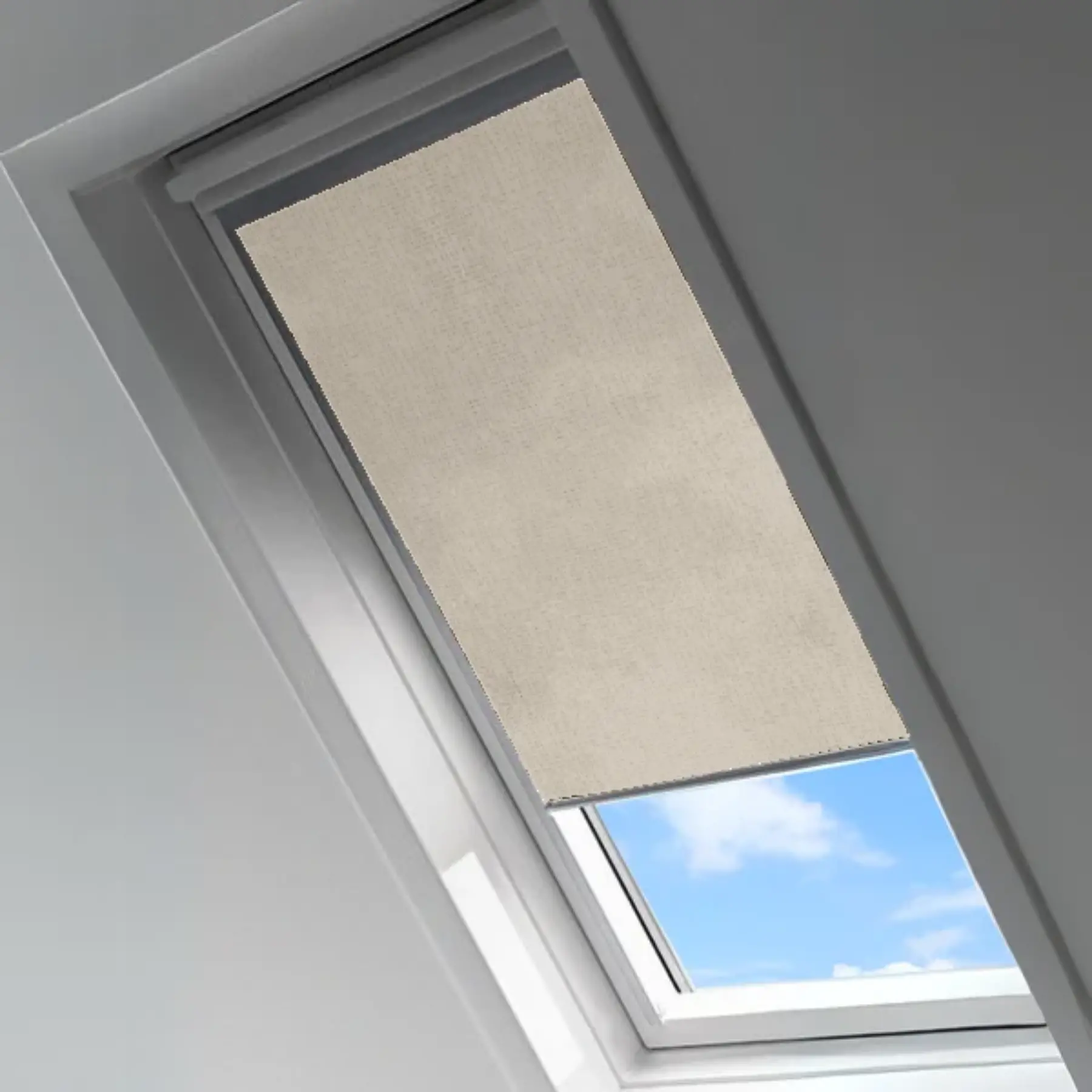 Stores compatibles avec les fenêtres de toit VELUX® Anti-Chaleur Soltis®