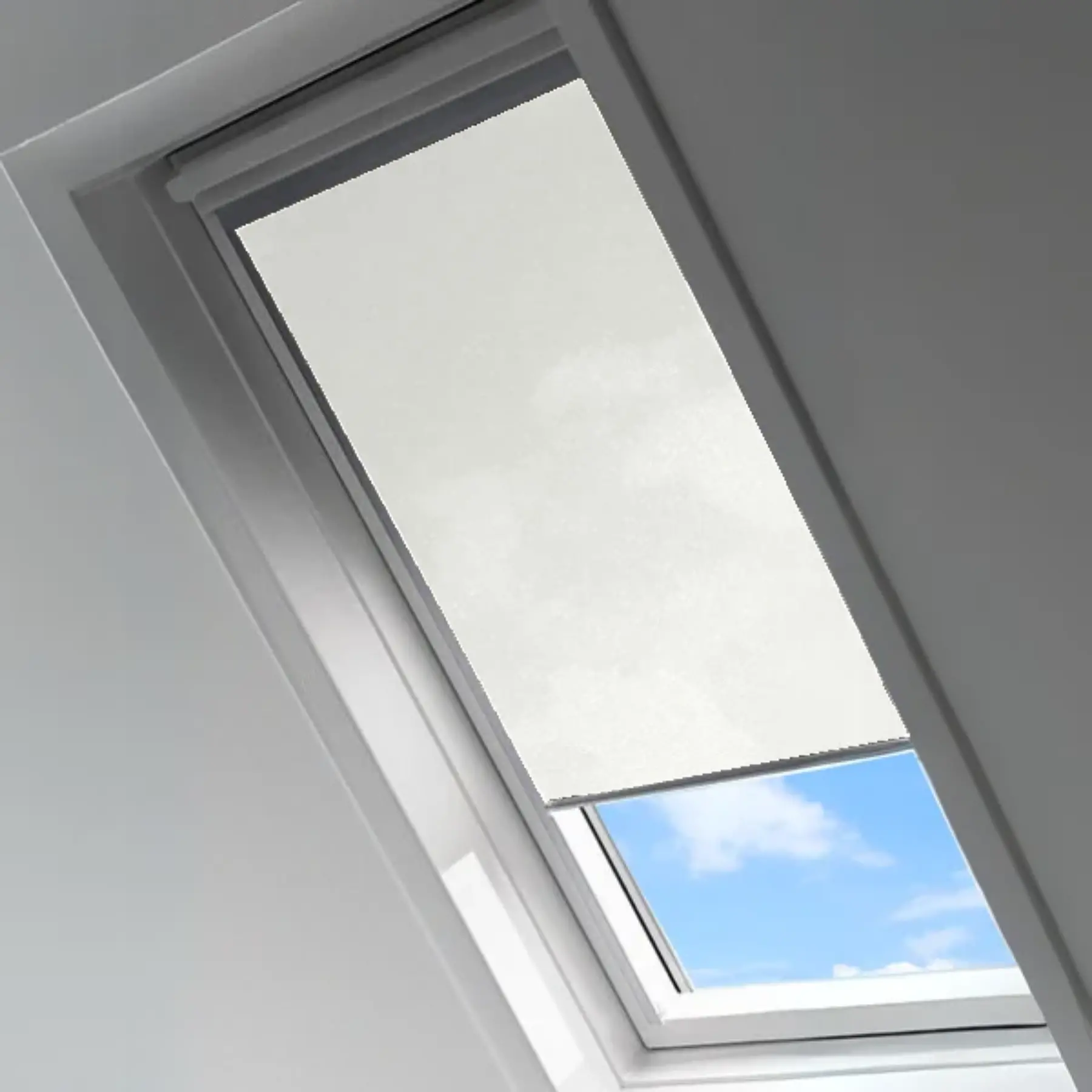 Rideau sur mesure pour fenêtre de toit