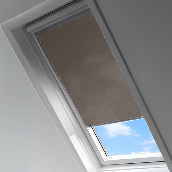 Store tamisant pour fenêtre de toit sur mesure - polyester - occultant - durable et élégant - fabrication française